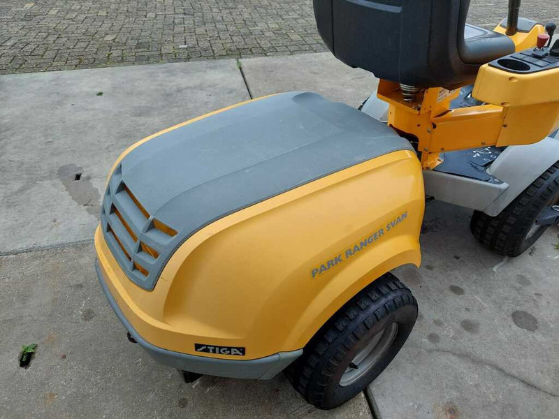 Rasenmäher Stiga Park Svan