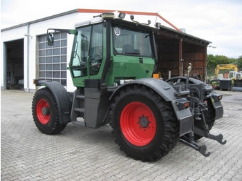 Traktor Tractor Fendt Xylon 520 de vanzare: das Bild 1