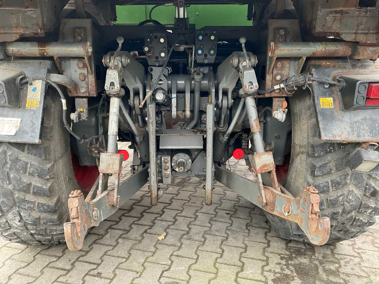 Traktor 2001 FENDT XYLON 520 ALL-WHEEL DRIVE FARM TRACTOR