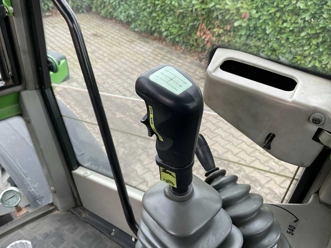 Traktor 2001 FENDT XYLON 520 ALL-WHEEL DRIVE FARM TRACTOR