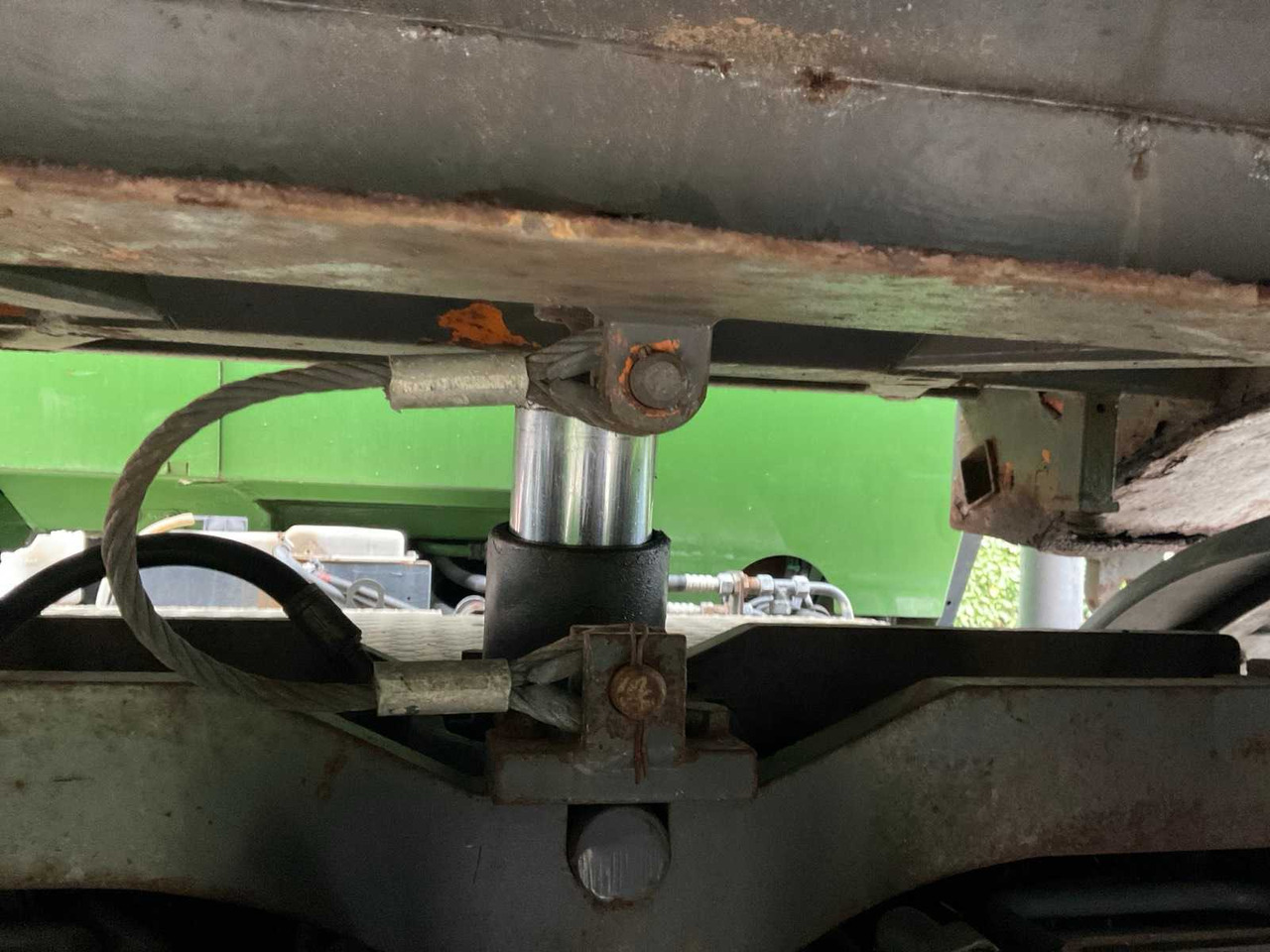 Traktor 2001 FENDT XYLON 520 ALL-WHEEL DRIVE FARM TRACTOR