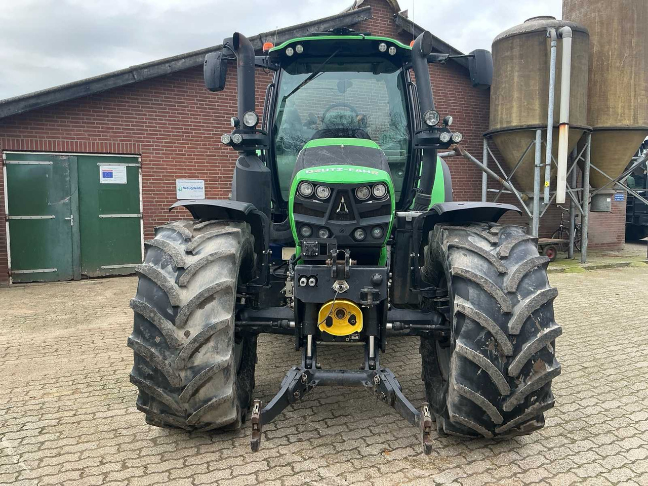Traktor 2016 DEUTZ-FAHR SDF ALL-WHEEL DRIVE FARM TRACTOR