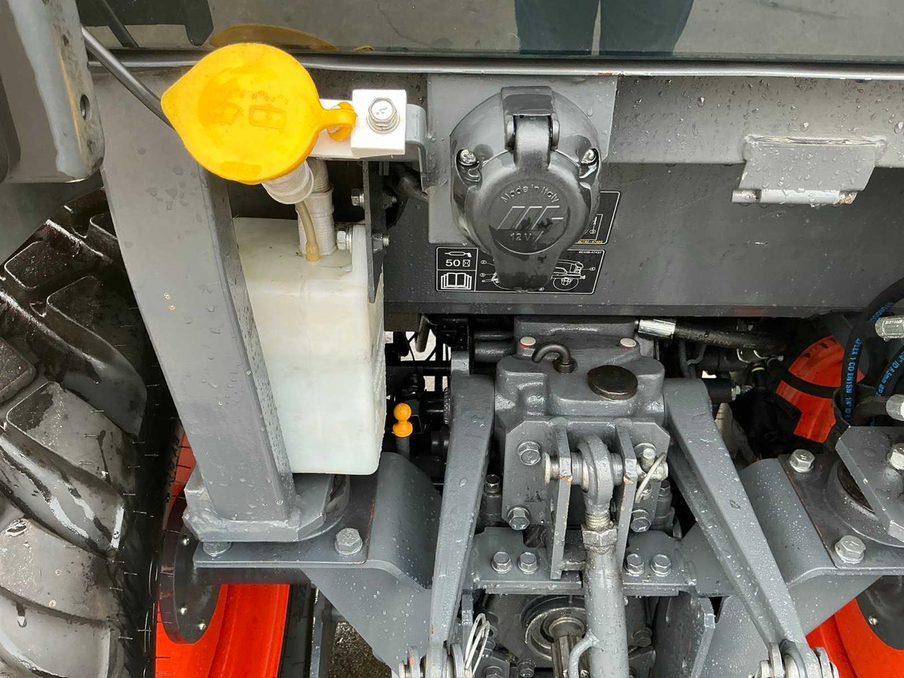 Traktor 2022 KUBOTA B2261 FOUR WHEEL DRIVE FARM TRACTOR