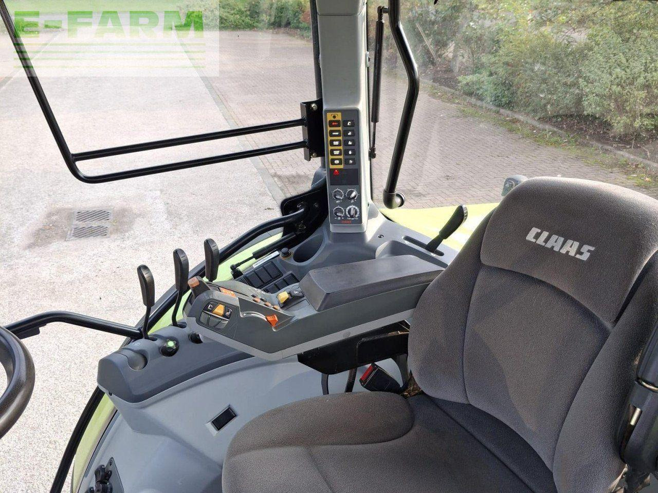 Traktor CLAAS ARION 620