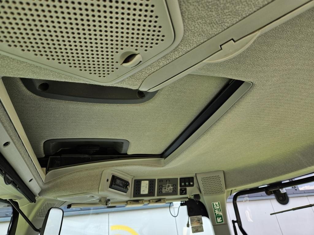 Traktor CLAAS AXION 810 CMATIC