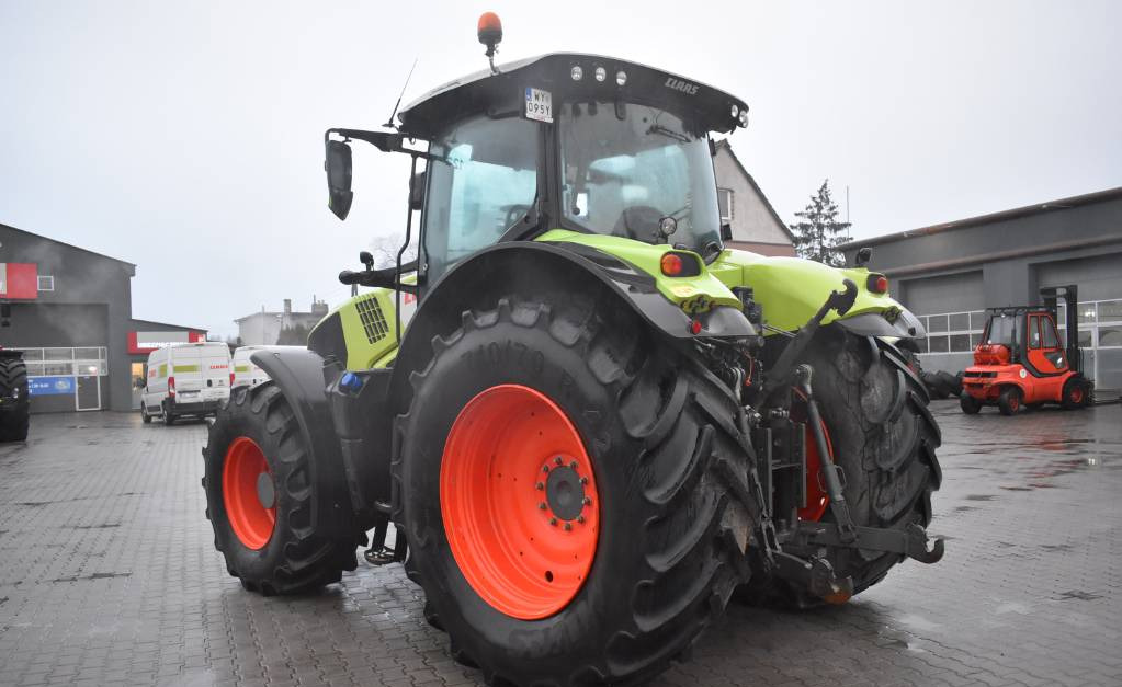 Traktor CLAAS AXION 850 CIS+Przedni tuz/cis+/oś PROACTIV/264KM