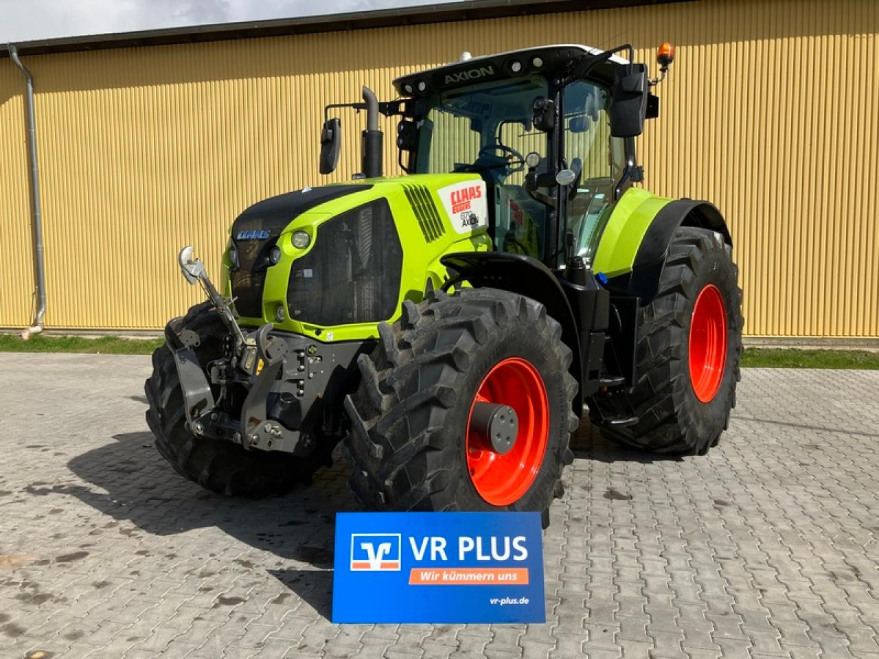 Traktor CLAAS AXION 870