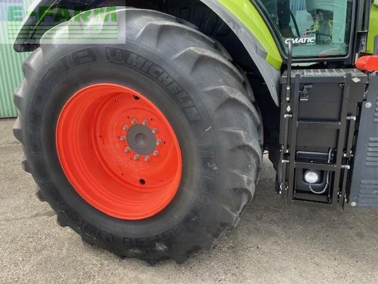 Traktor CLAAS AXION 870