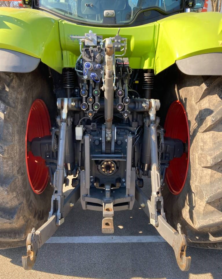 Traktor CLAAS Axion 830 Cmatic