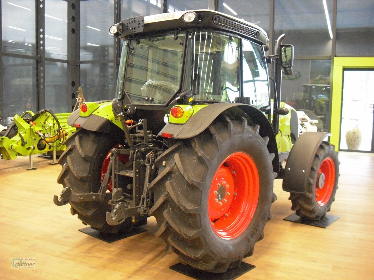 Traktor CLAAS Elios 210