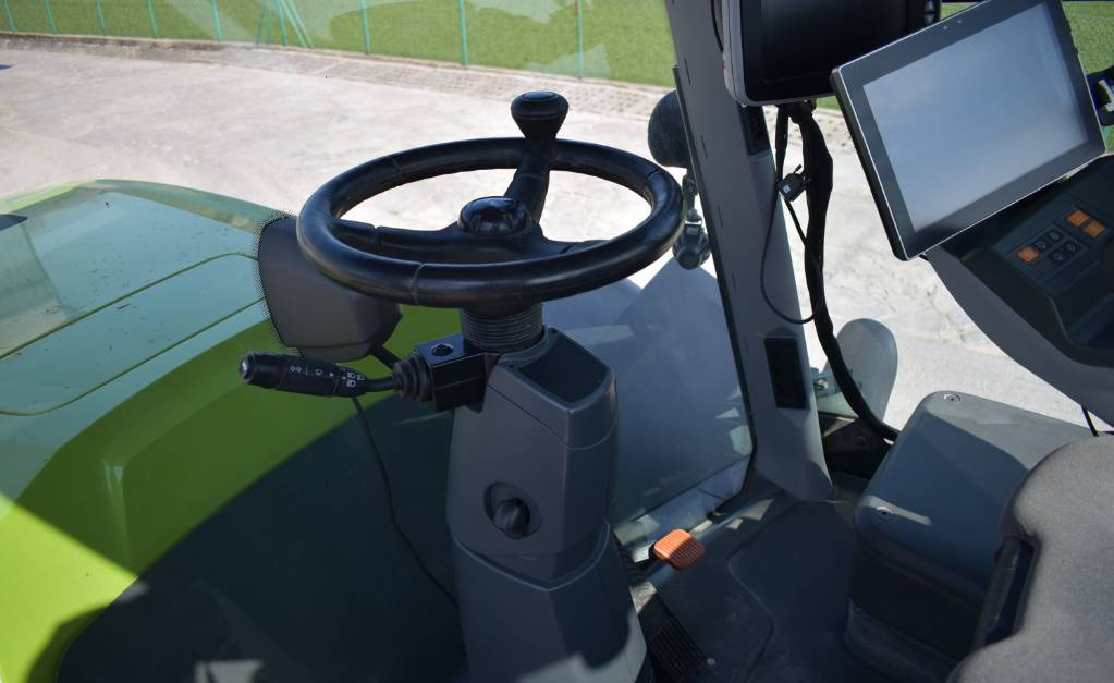 Traktor CLAAS Xerion 5000 Trac TS /GPS/S10/3412 MTH