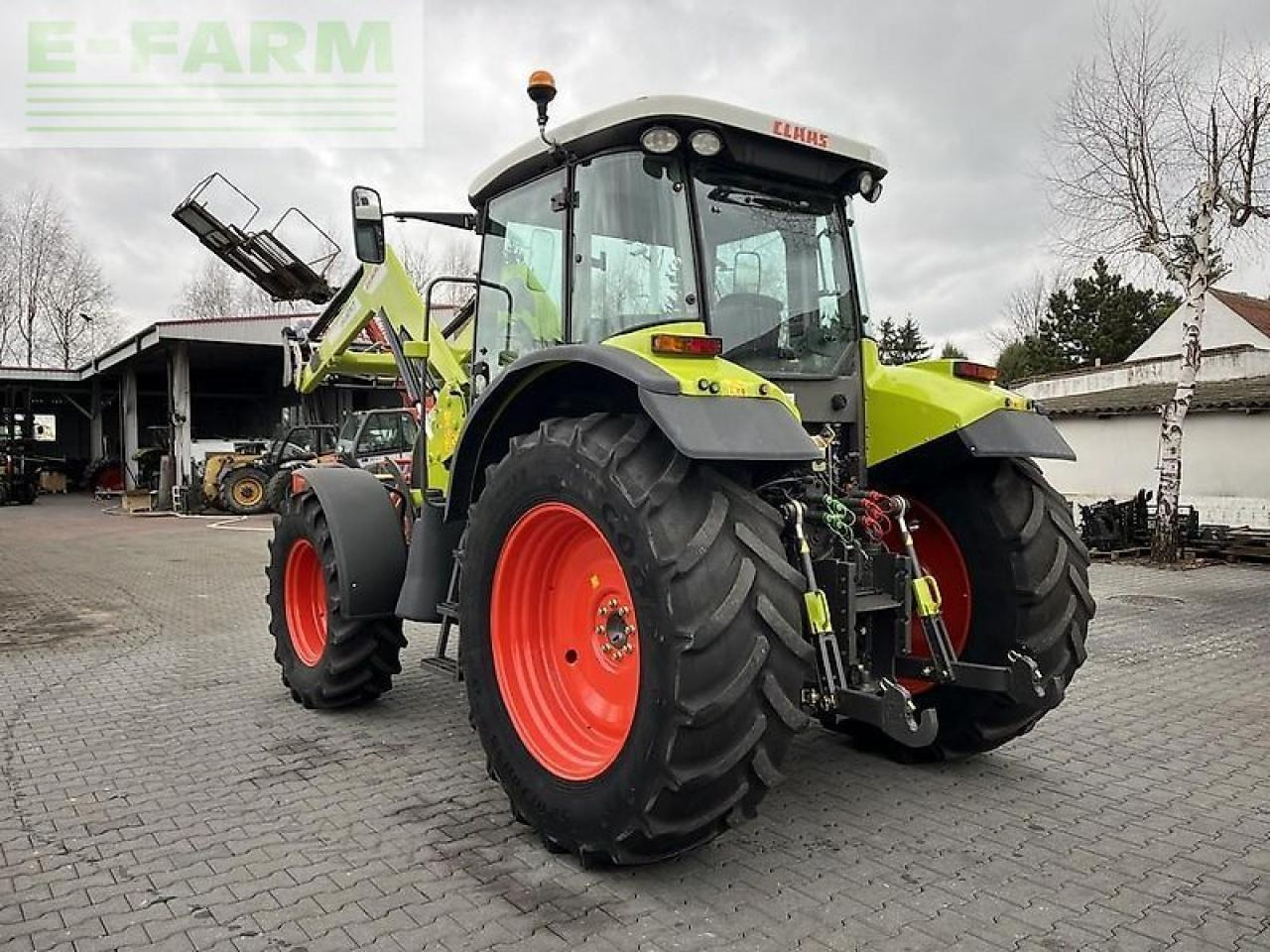 Traktor CLAAS ares 617 atz + claas fl120 ATZ