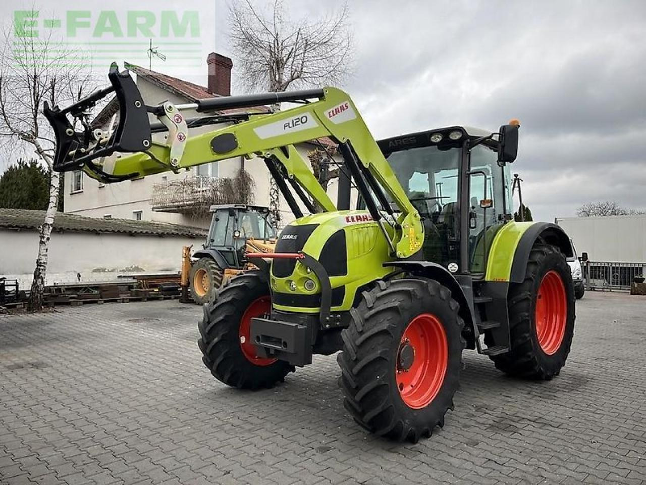 Traktor CLAAS ares 617 atz + claas fl120 ATZ