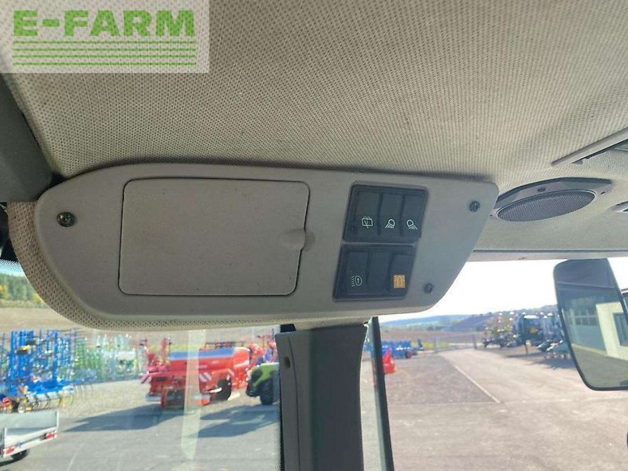 Traktor CLAAS arion 420 cis mit lenksystem und frontkraftheber