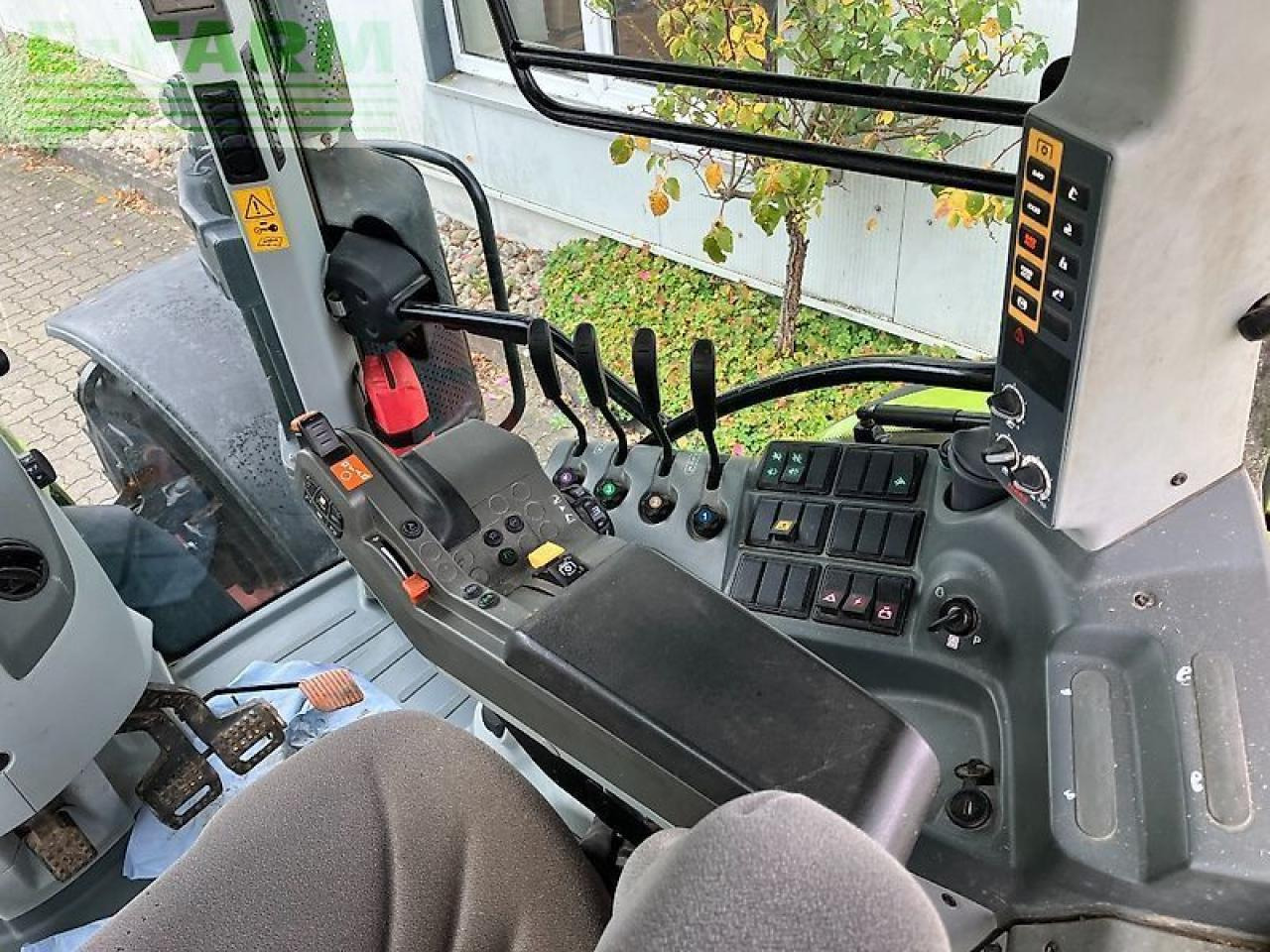 Traktor CLAAS arion 510 hexashift cis HEXASHIFT CIS