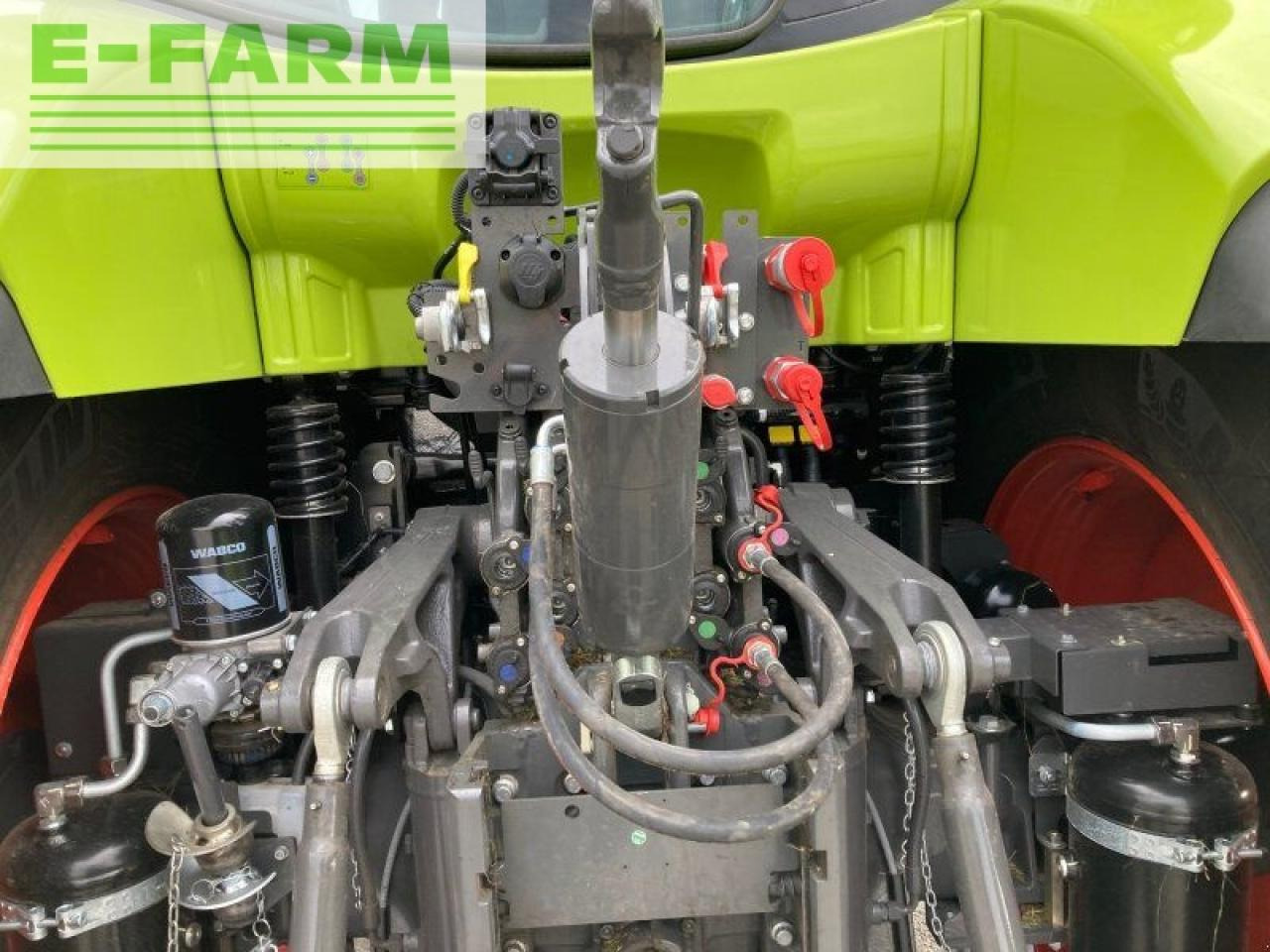 Traktor CLAAS arion 550 cmatic