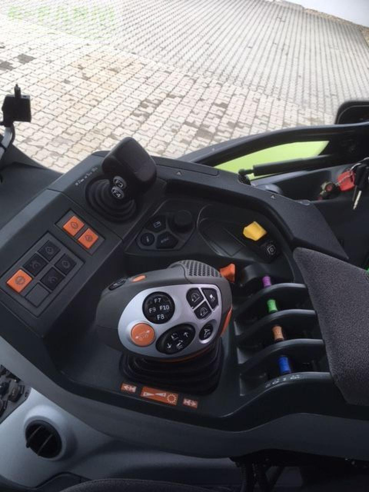 Traktor CLAAS arion 550 cmatic cebis CMATIC CEBIS
