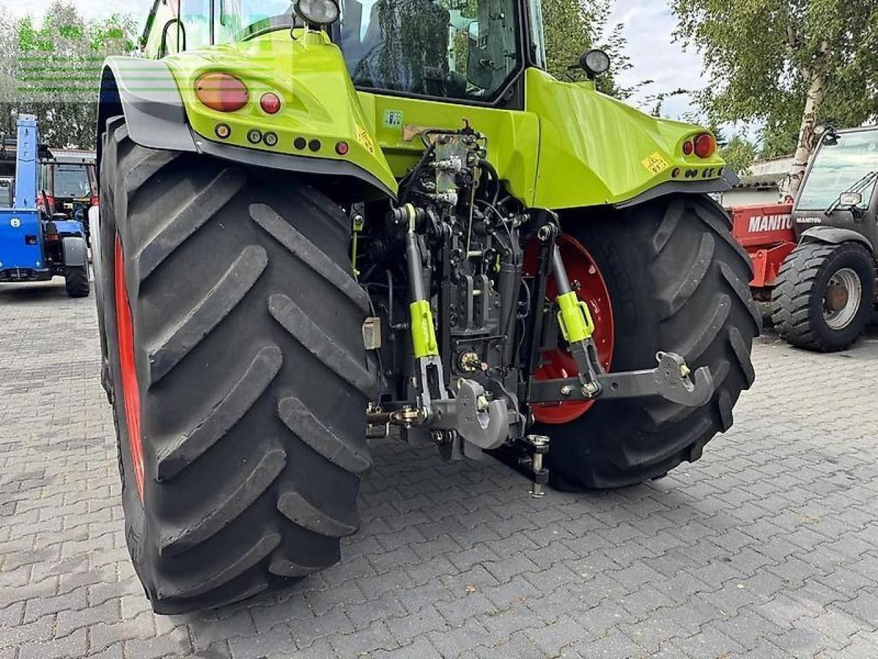 Traktor CLAAS arion 640 cis + quicke q65 CIS