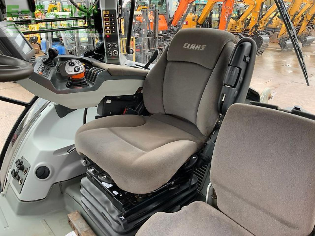 Traktor CLAAS arion 650 tractor (st24962)