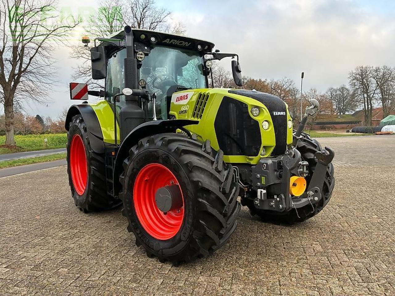 Traktor CLAAS arion 660