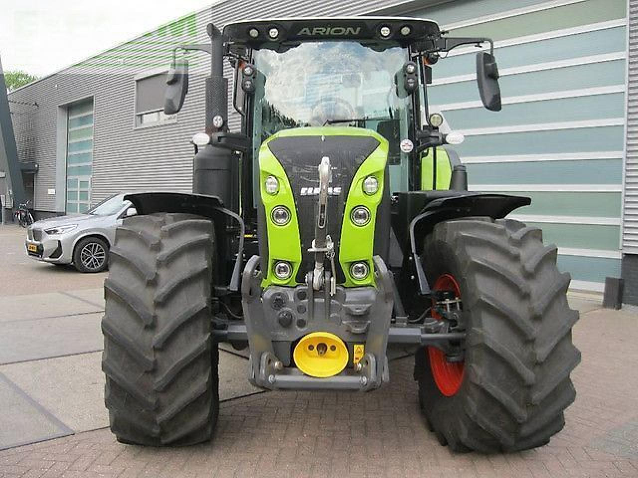 Traktor CLAAS arion 660 cmatic