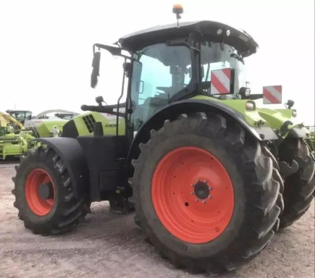 Traktor CLAAS arion 660 cmatic focus