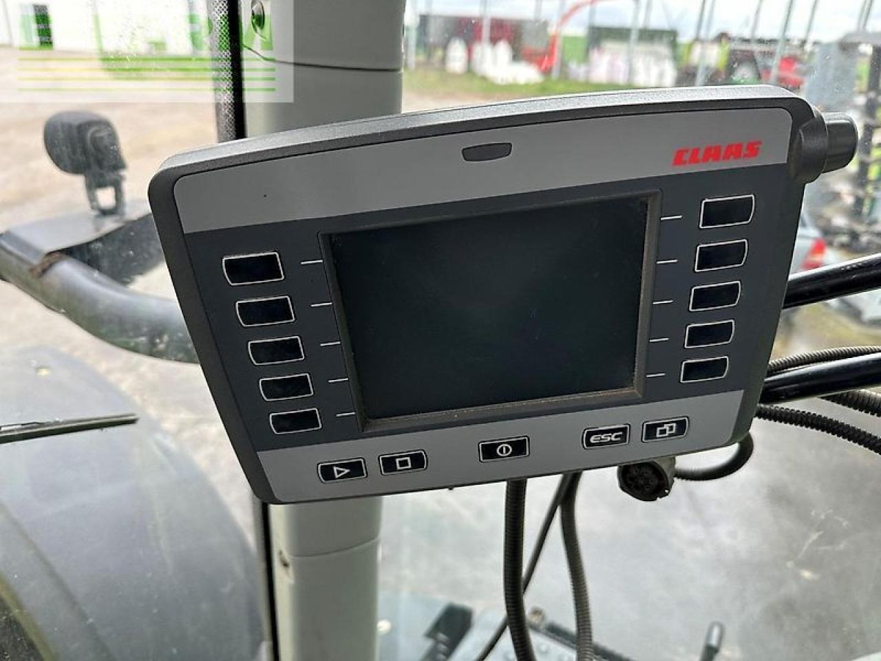 Traktor CLAAS axion 810