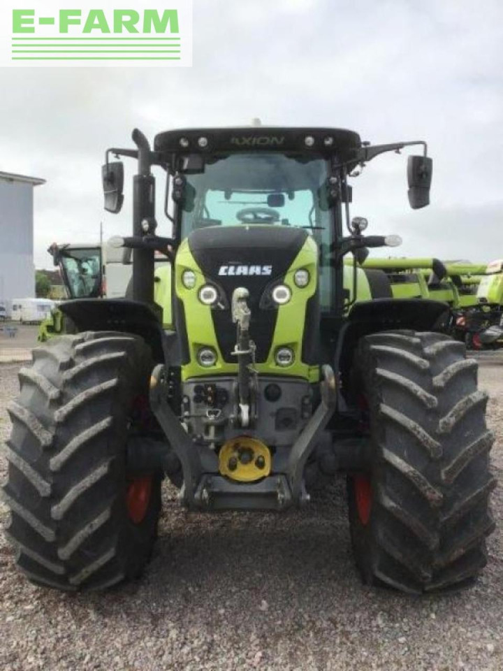 Traktor CLAAS axion 810