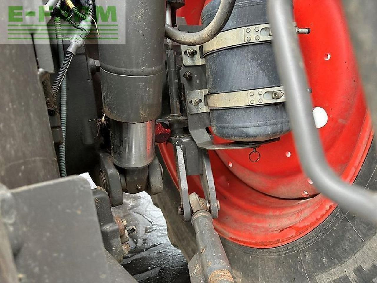 Traktor CLAAS axion 810