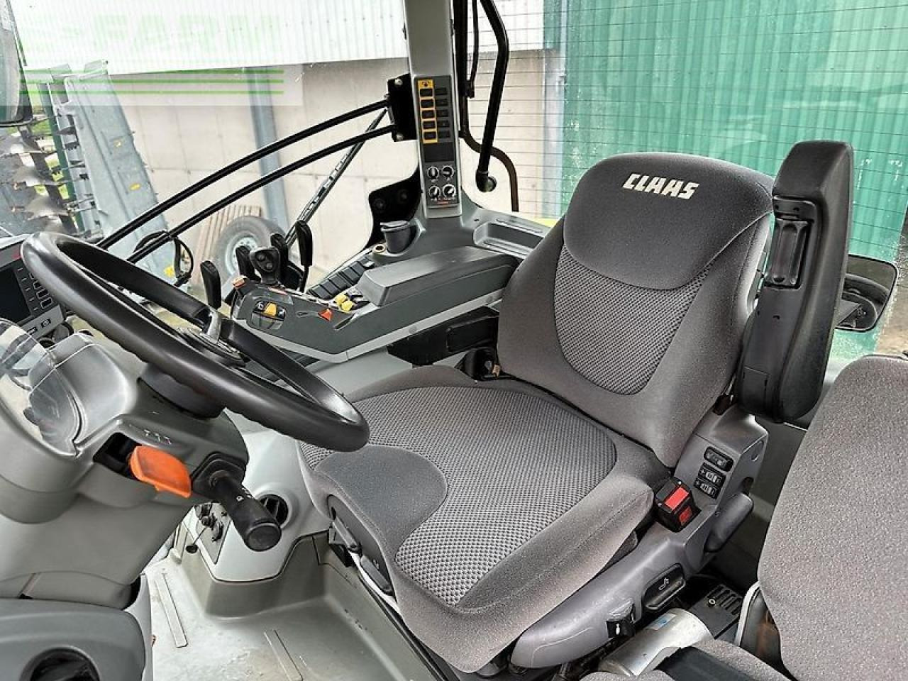 Traktor CLAAS axion 810