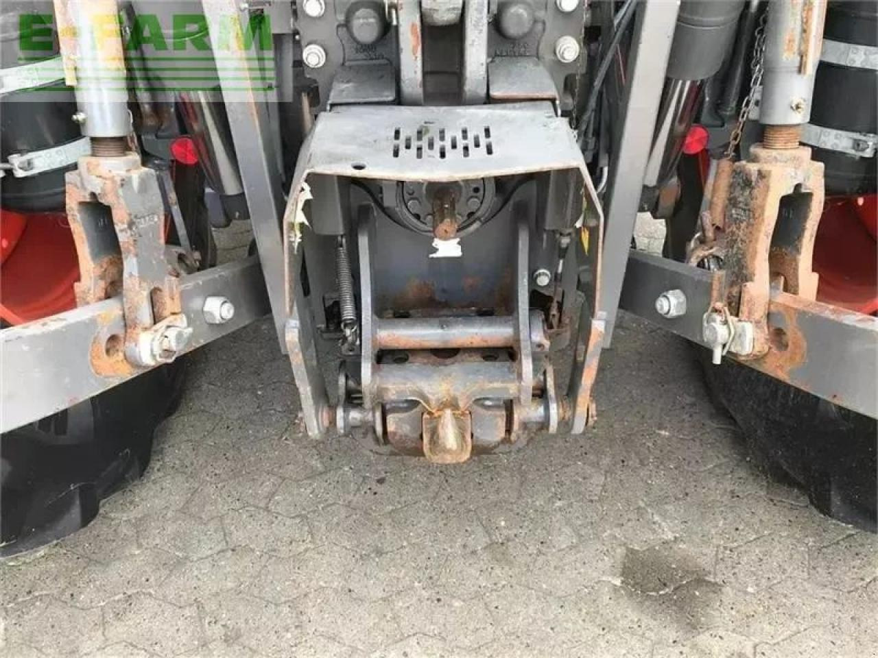 Traktor CLAAS axion 810