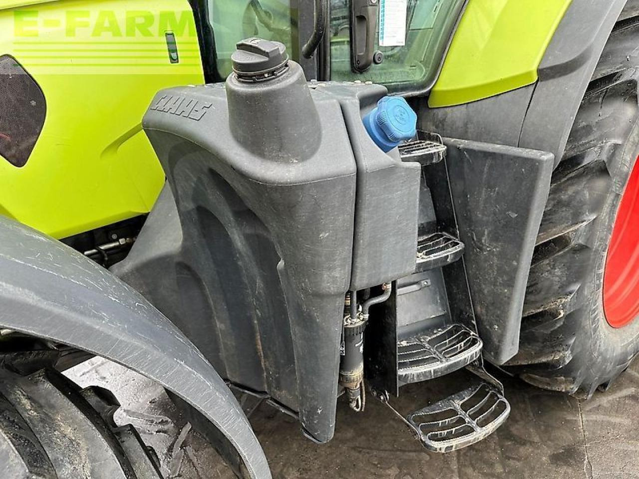 Traktor CLAAS axion 810