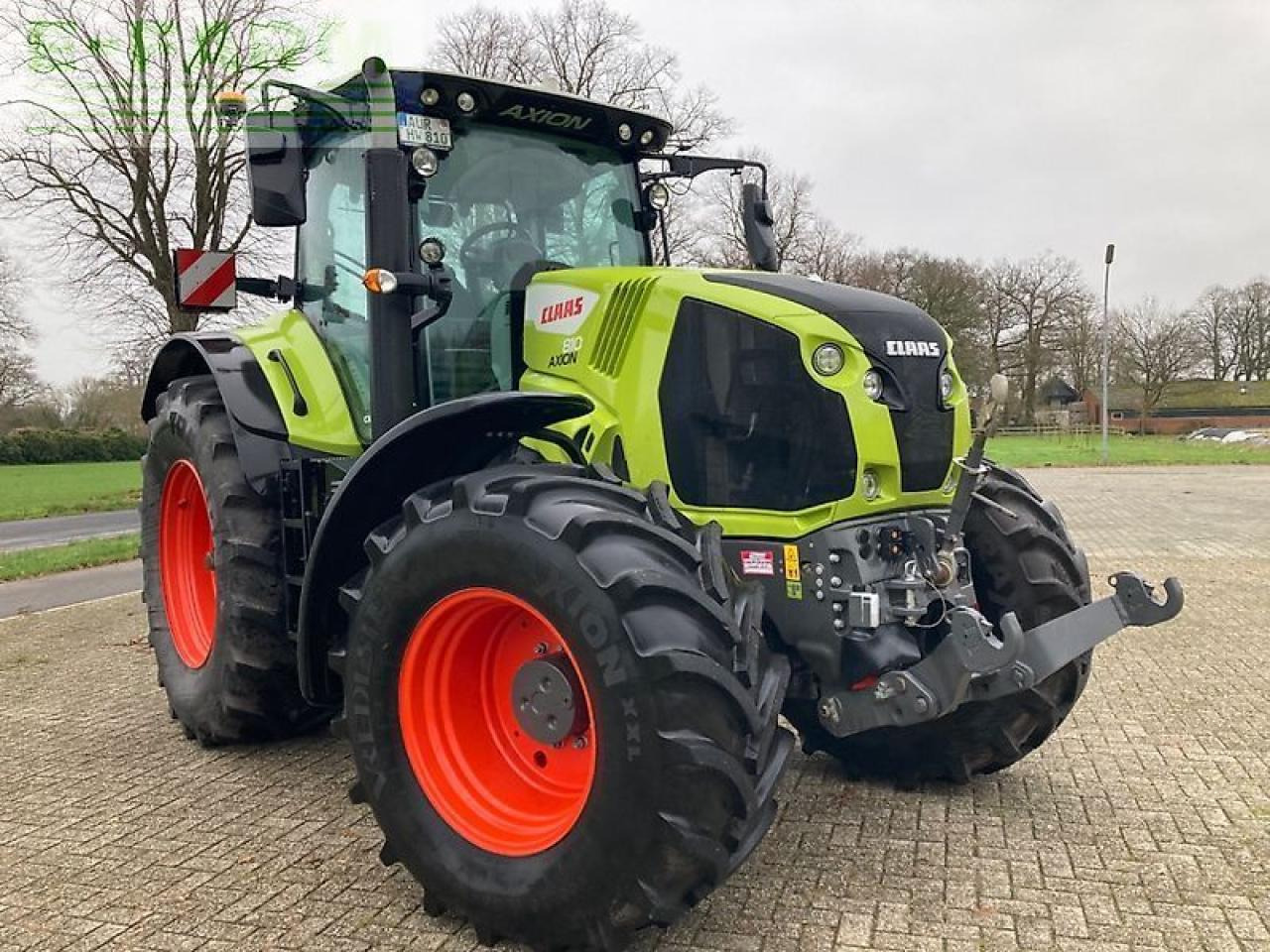 Traktor CLAAS axion 810 cis+