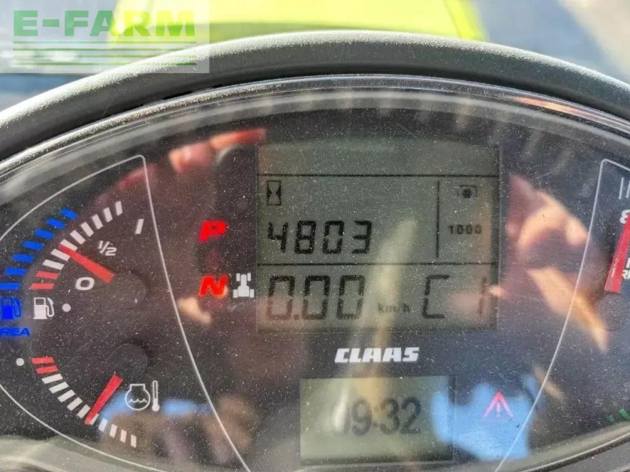 Traktor CLAAS axion 830 cebis