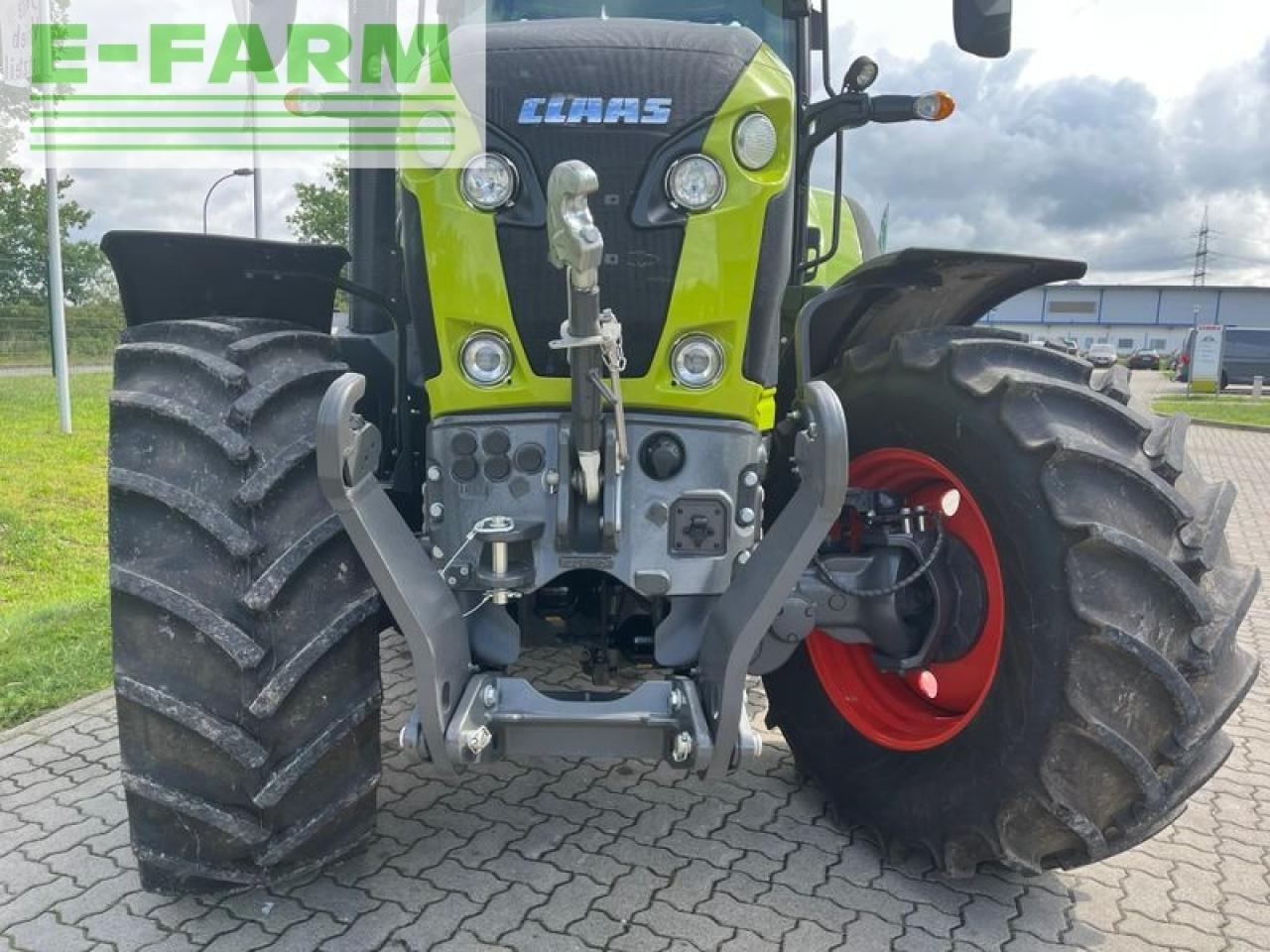 Traktor CLAAS axion 830 cmatic