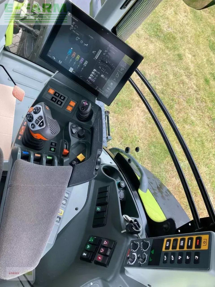 Traktor CLAAS axion 830 cmatic CMATIC