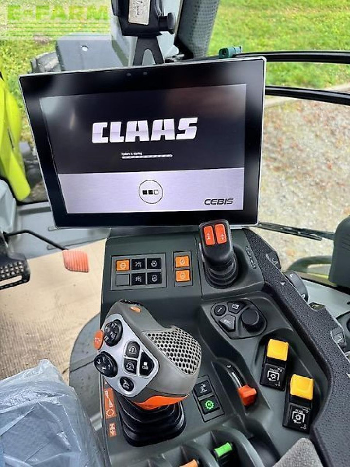 Traktor CLAAS axion 850