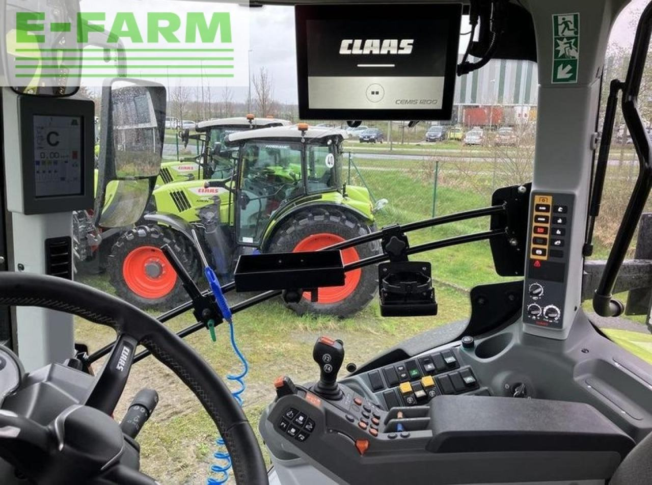 Traktor CLAAS axion 850 mit fzw