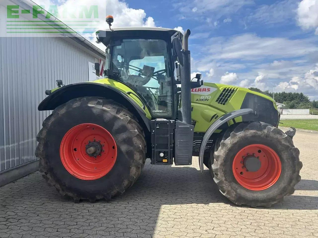Traktor CLAAS axion 870