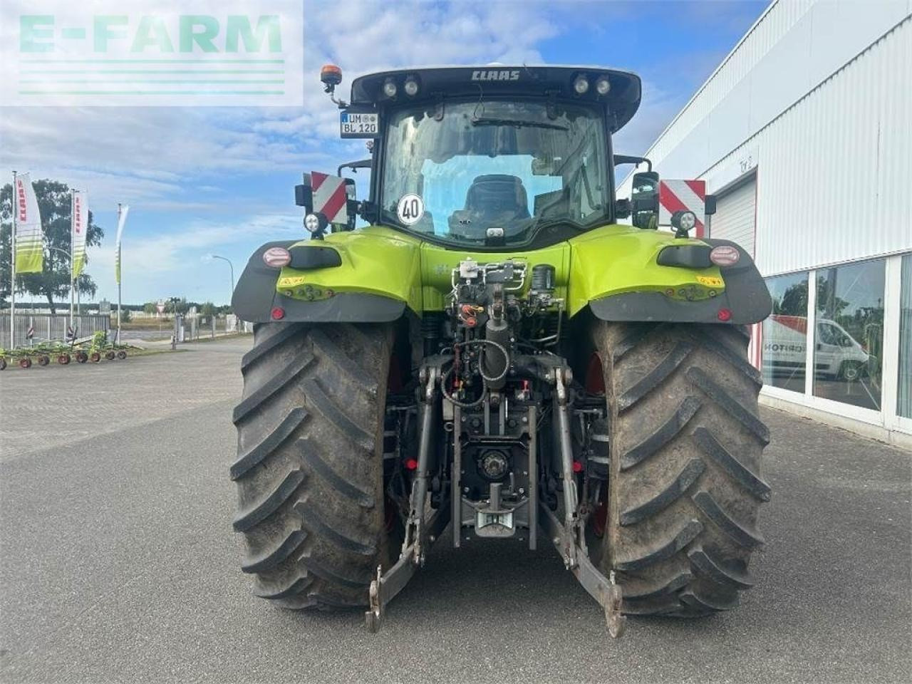 Traktor CLAAS axion 870