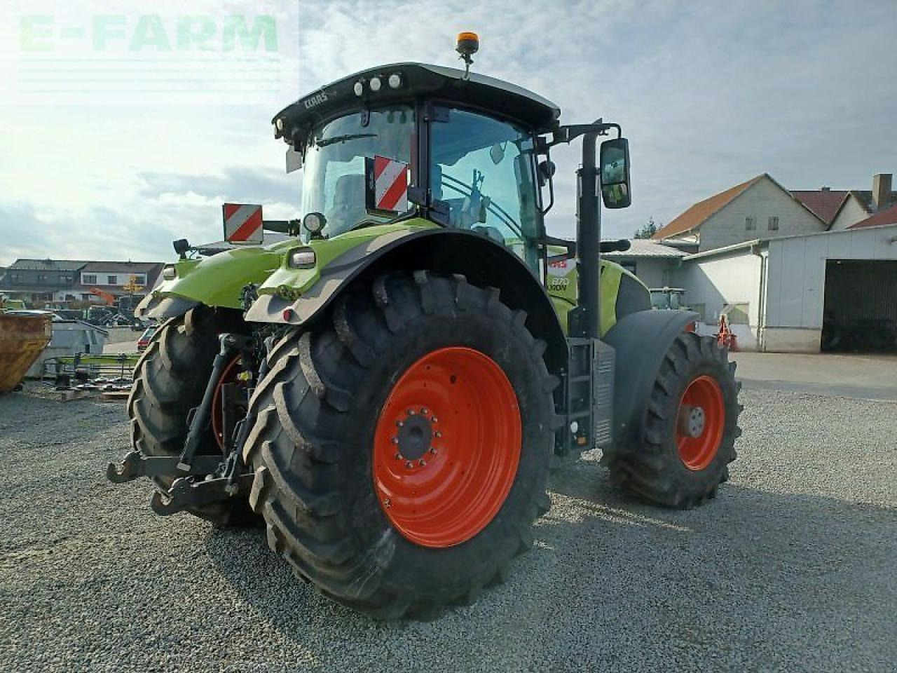 Traktor CLAAS axion 870 cmatic CMATIC