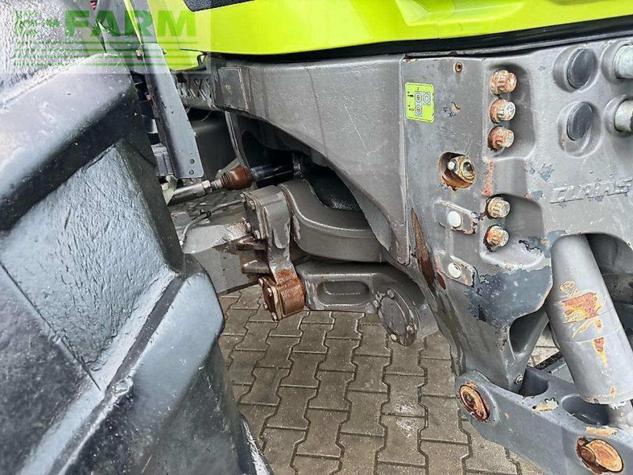 Traktor CLAAS axion 920