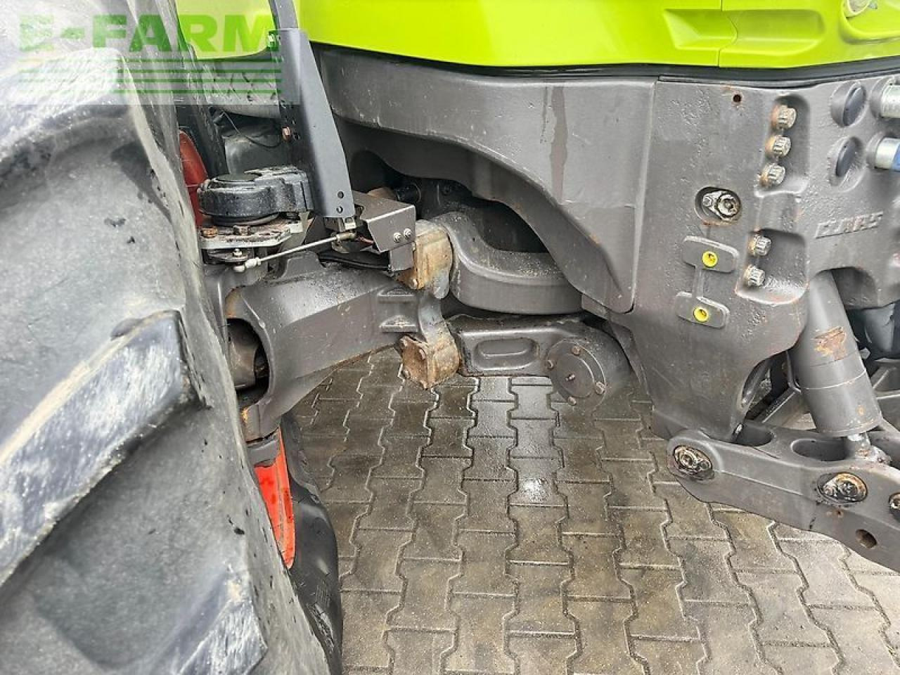 Traktor CLAAS axion 940
