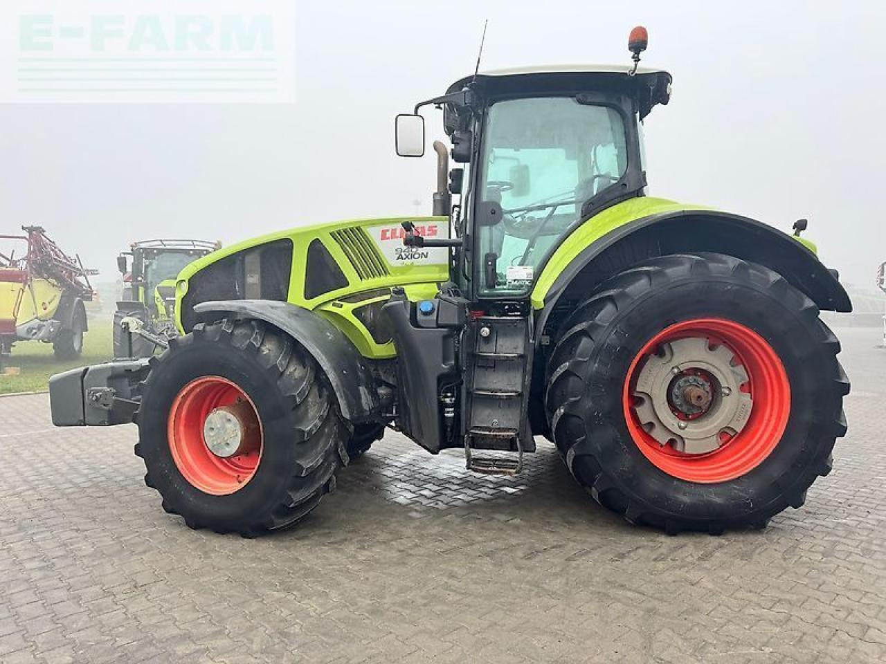 Traktor CLAAS axion 940