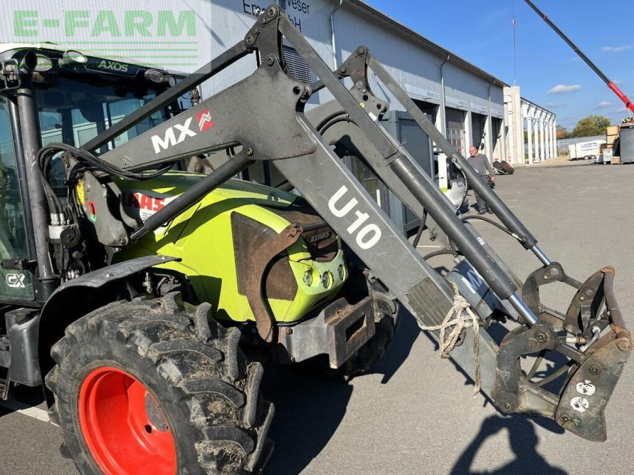 Traktor CLAAS axos 320 cx, frontlader mx u10 CX