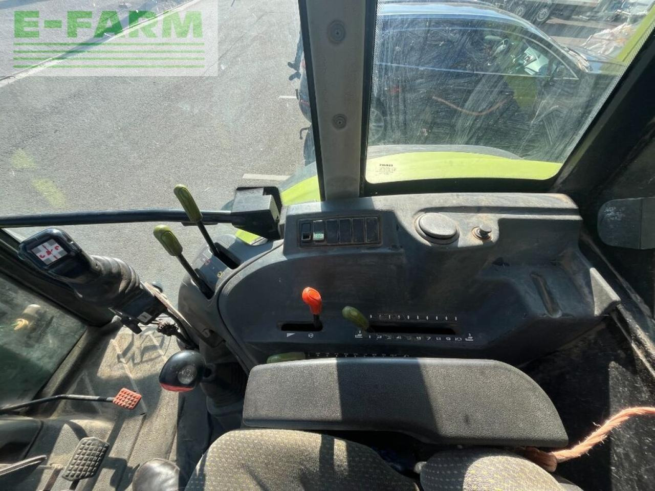 Traktor CLAAS axos 320 cx, frontlader mx u10 CX