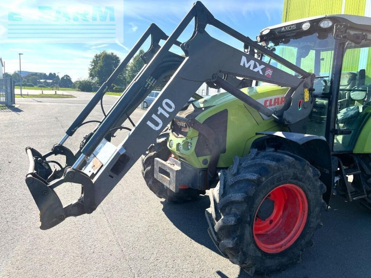 Traktor CLAAS axos 320 cx, frontlader mx u10 CX