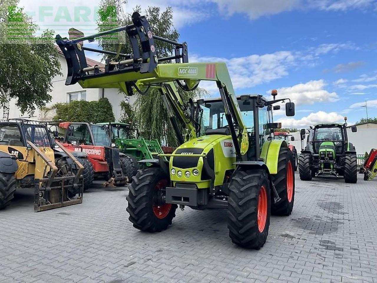 Traktor CLAAS celtis 446 plus rx + mailleux mx40-85