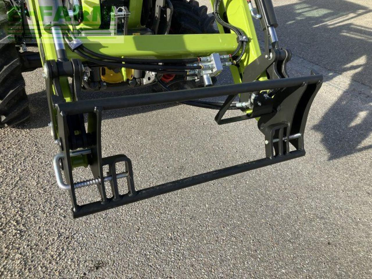 Traktor CLAAS elios 320