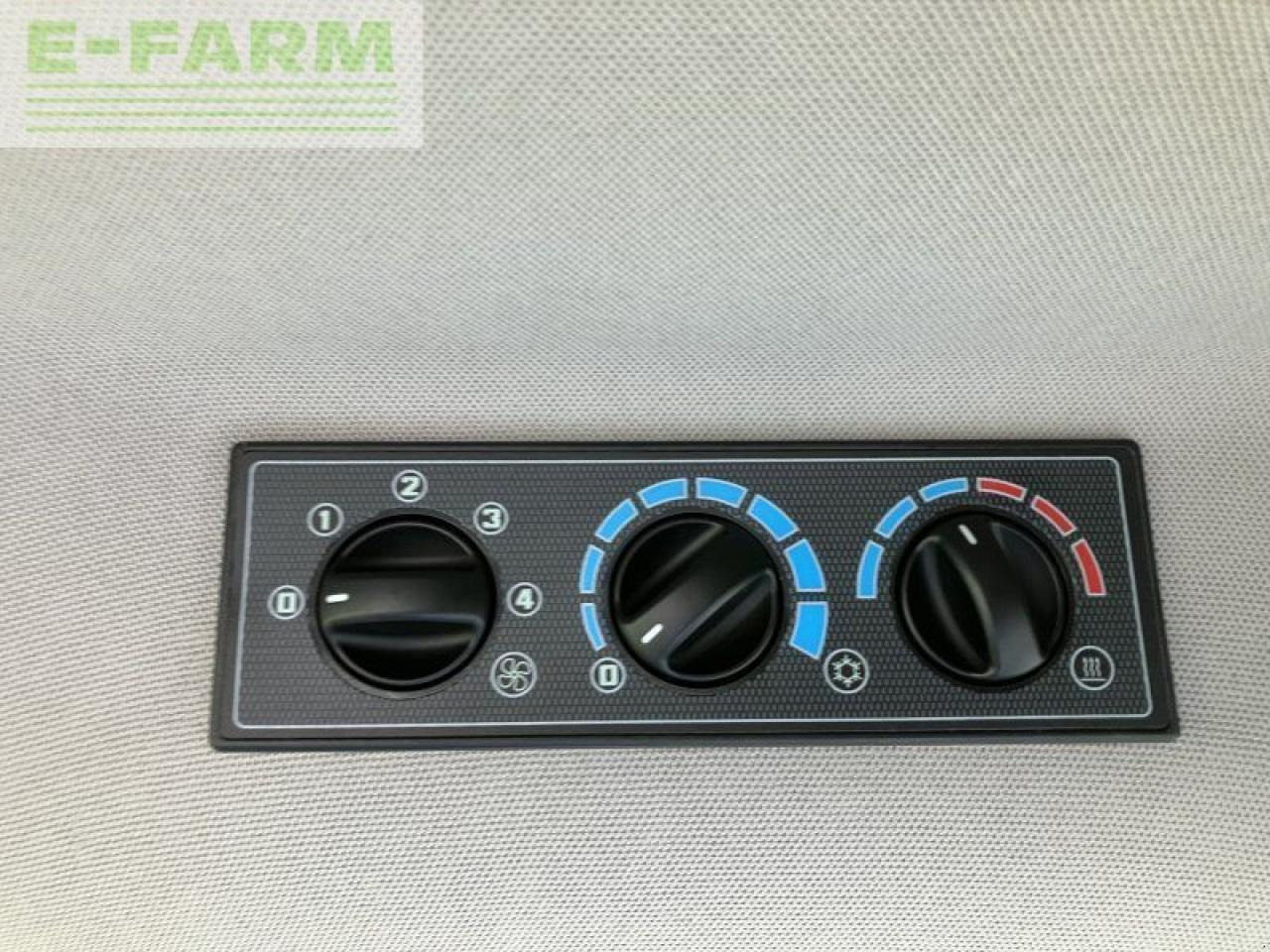 Traktor CLAAS elios 320